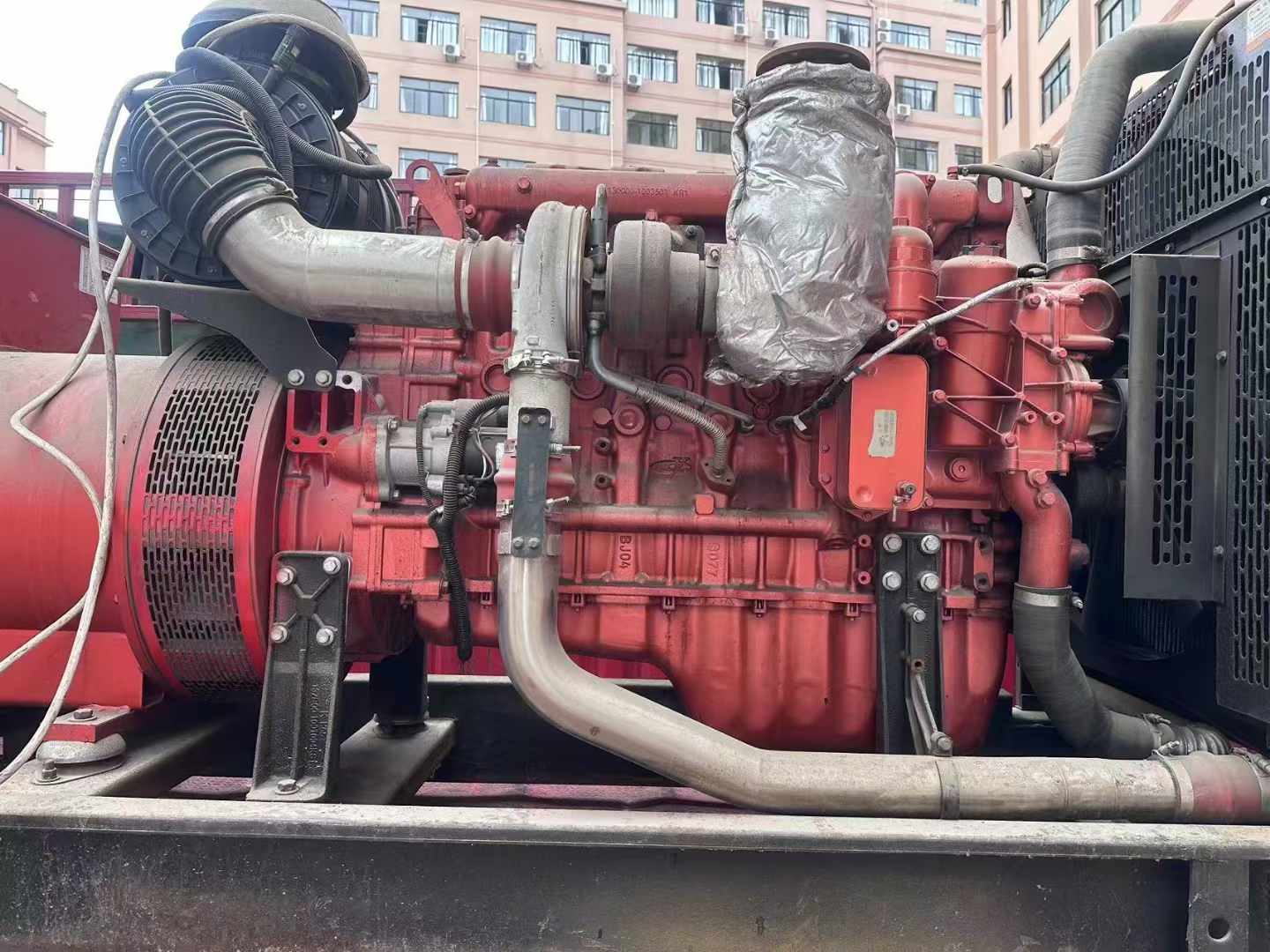 平和如何选择适合 600kW 柴油发电机组的过载保护器？